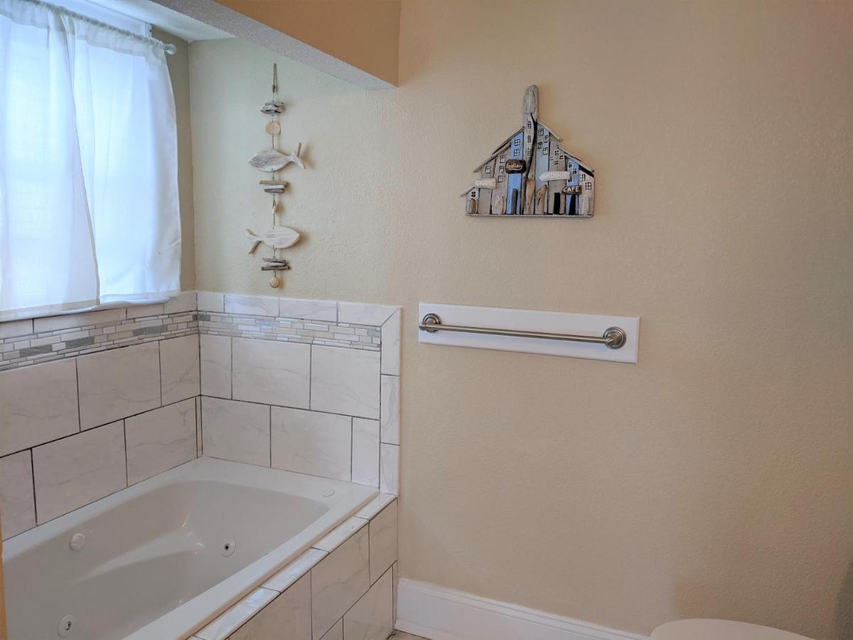 2508 Beach Rd, Semi-Oceanfront, Pool/Hot Tub Nags Head Exterior foto